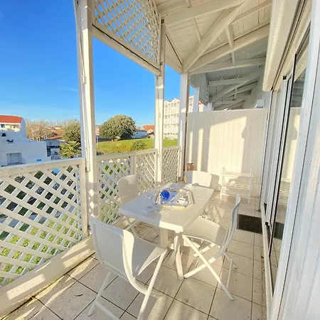 Appartement 4/5 Pers, Piscine, Face Mer, - Fr-1-709-82 Fouras