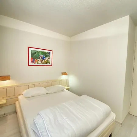 Apartment Avec Vue Mer, Piscine Et Wifi - Fr-1-709-82
