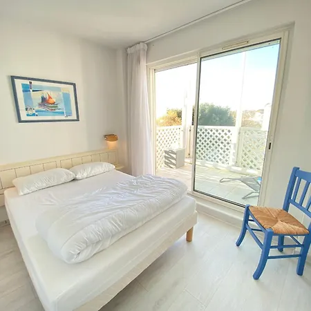 Apartment Avec Vue Mer, Piscine Et Wifi - Fr-1-709-82 *